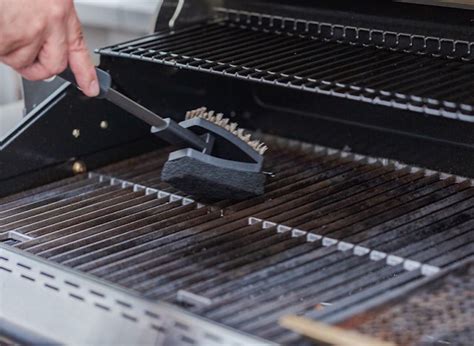 From Spark Ignitors to Burner Tubes: Understanding the Different Fire Magic Grill Repair Parts